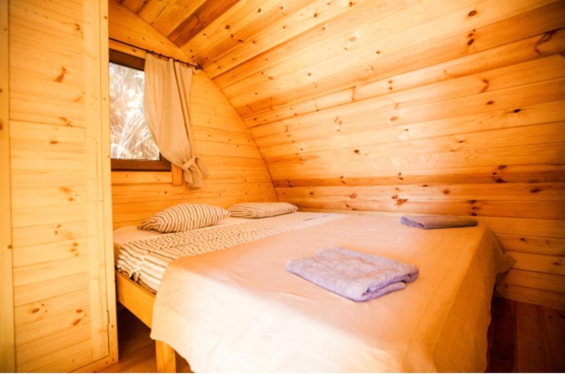 Eco-Wooden Houses Camping Montana Roja エル・メダノ エクステリア 写真