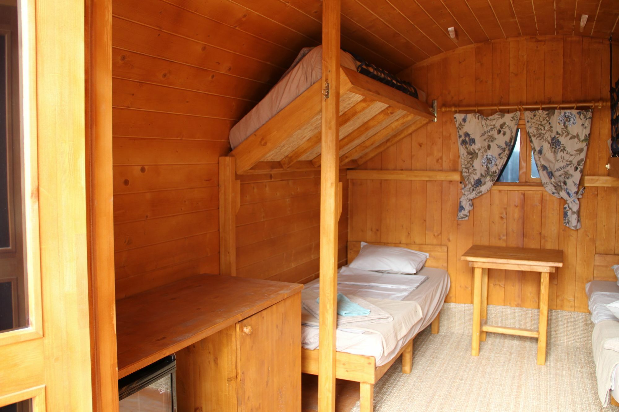 Eco-Wooden Houses Camping Montana Roja エル・メダノ エクステリア 写真